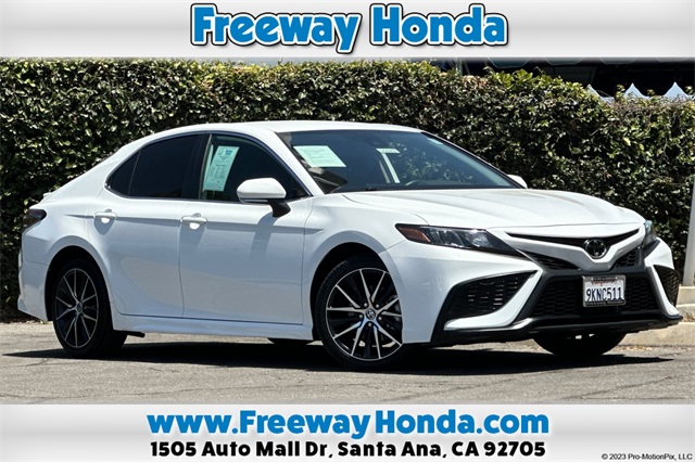 2023 Toyota Camry SE