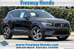 2024 Volvo XC40 B5 Core