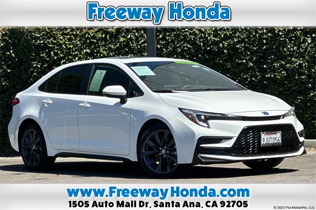 2024 Toyota Corolla Hybrid SE