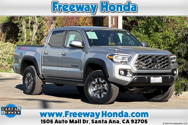 2022 Toyota Tacoma 4WD TRD Off-Road4WD SR Double Cab 5' Bed V6