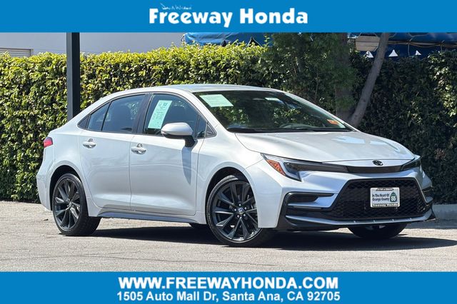 2025 Toyota Corolla SE