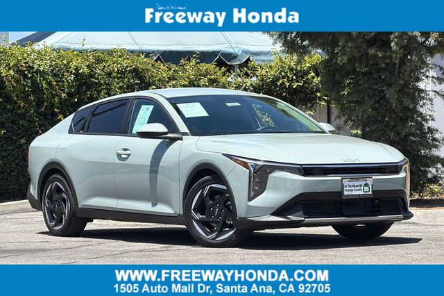 2025 Kia K4 EX